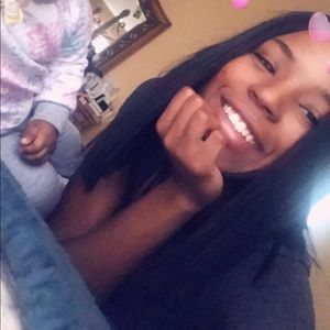 Meet your Posher, Christiana